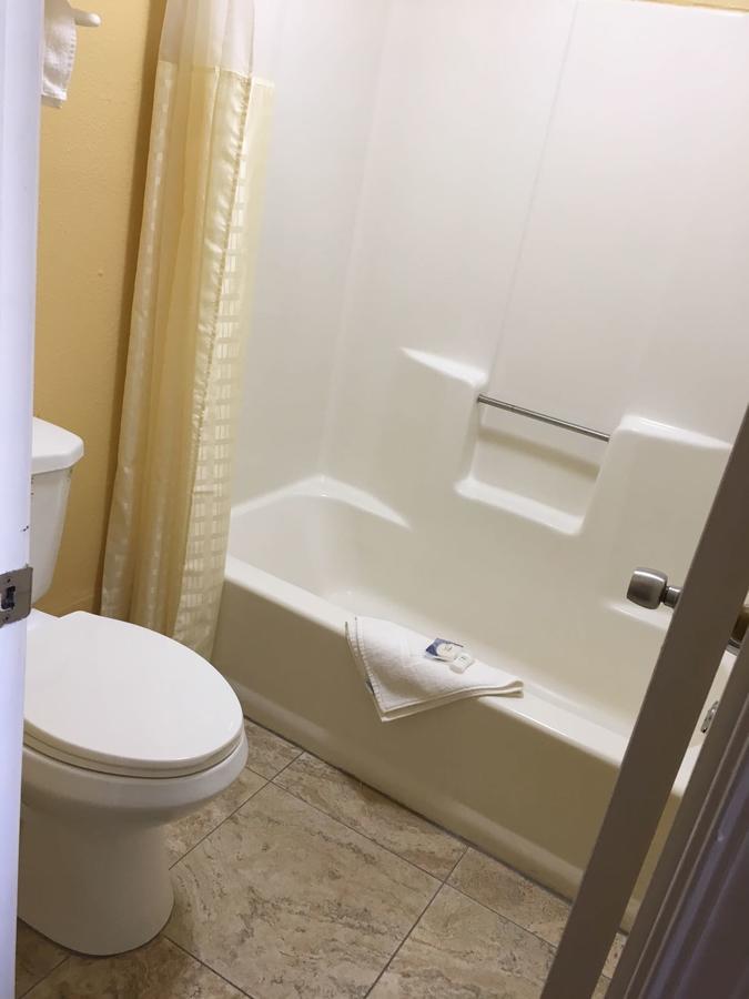 Blackwater Inn Милтон Экстерьер фото